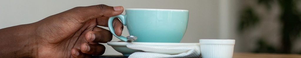 coffee-and-hands-g5d7db1aa5_1280